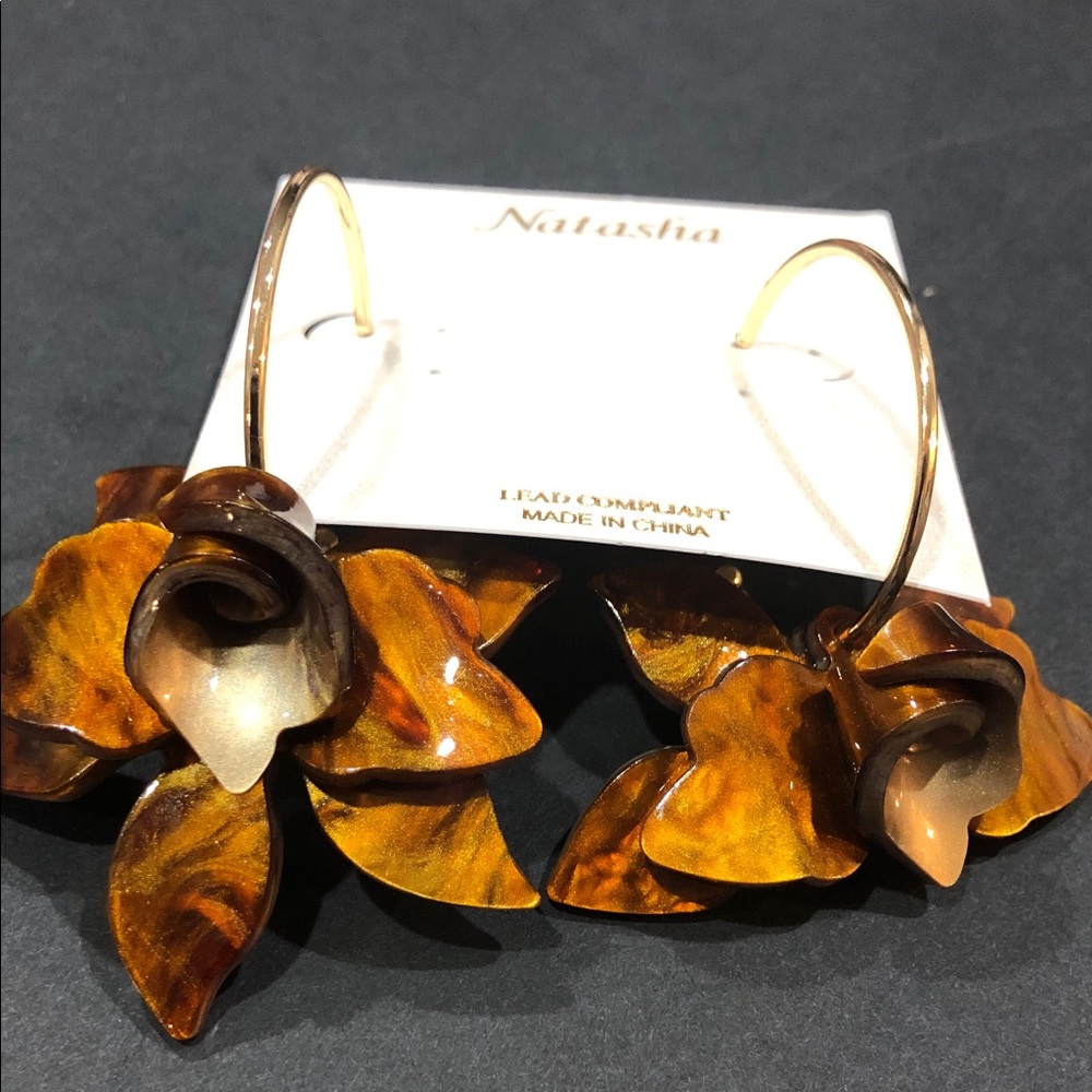 Natasha Couture Brown Resin multi leaf half Hoop Drop Floral Dangle earrings new